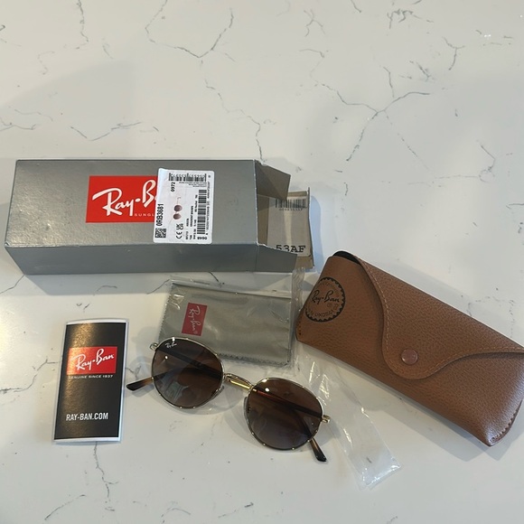 NIB Ray Ban Arista Round Sunglasses Polished Arista Gold Brown Gradient RB3681 - Picture 4 of 12